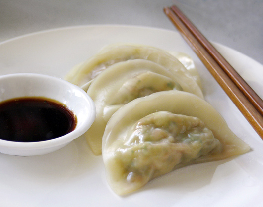 Steamed Vegetable Dumplings A Great Vegan Appetiser Omnomally