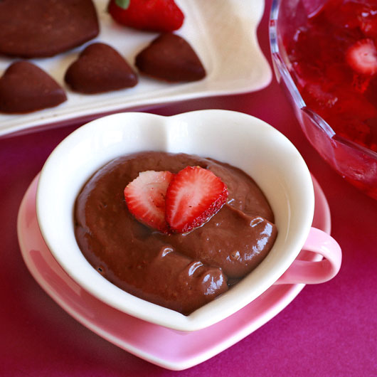 Raw Seduction Chocolate Pudding - an aphrodisiac delight! | @OmNomAlly