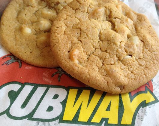 how to make subway white chocolate macadamia cookies