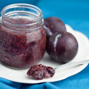 Instant Blood Plum Chia jam @OmNomAlly. This Raw, Vegan, Paleo and Sugar Free condiment is the easiest jam you'll ever make! Chia seed jams are magic!