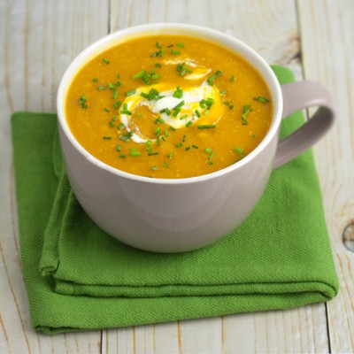 Pumpkin & Corn Soup | @OmNomAlly