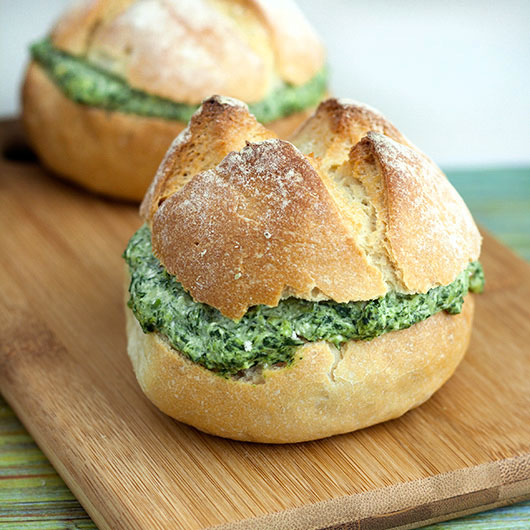 Om Nom Ally - Creamy Spinach Dip in Mini Cob