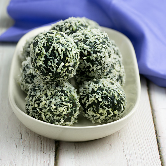 Seedy Spirulina Protein Balls | Om Nom Ally