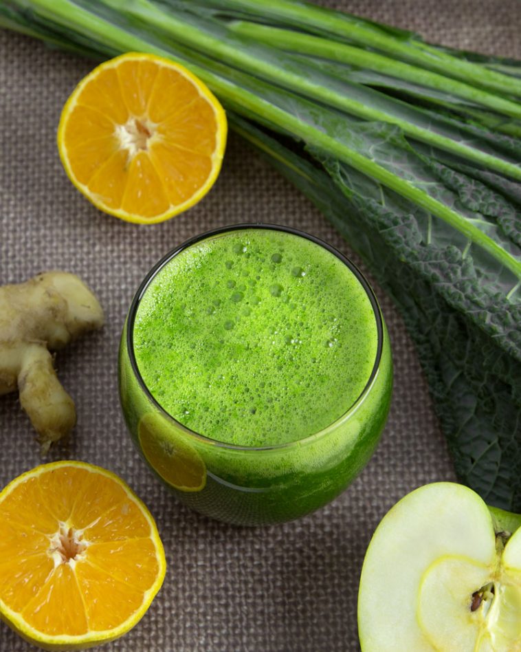 Green Adrenal Tonic Smoothie (Eating For Hormonal Health) @OmNomAlly