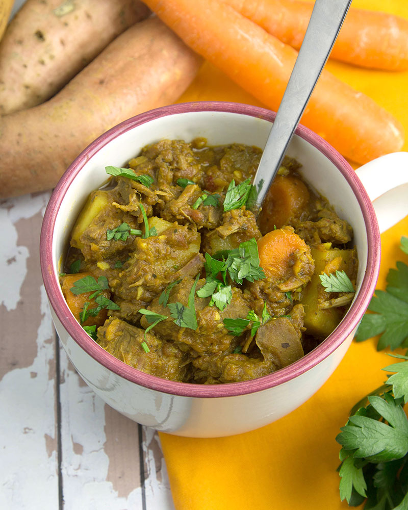Tangy Slow Cooker Beef Stew with Root Veg @OmNomAlly