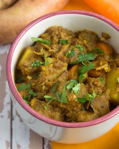 Tangy Slow Cooker Beef Stew with Root Veg @OmNomAlly