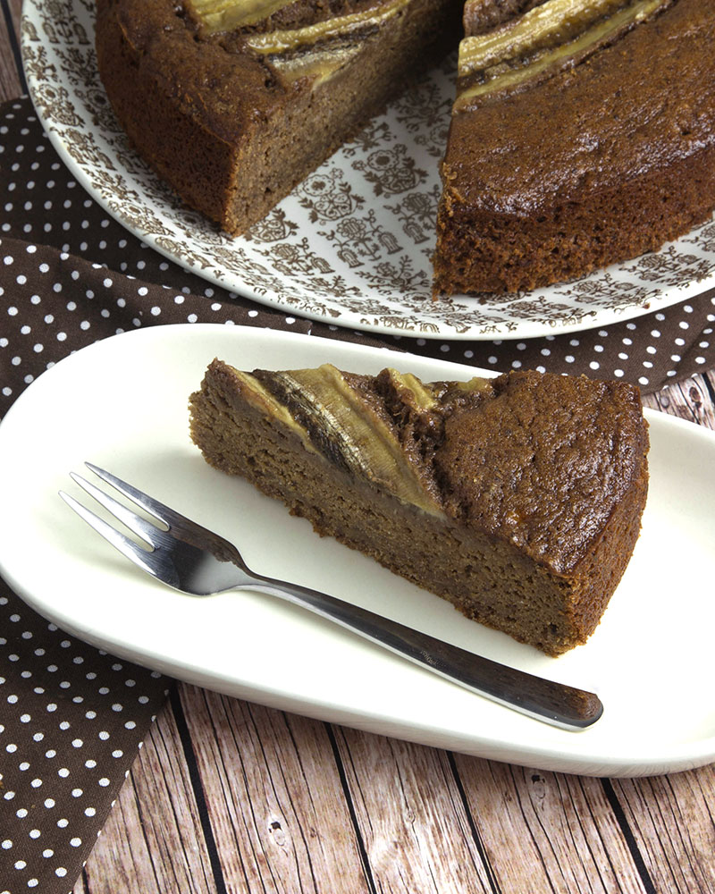 Whole Grain Chocolate Banana Cake with Chocolate Syrup @OmNomAlly