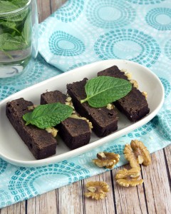 Fresh Mint Cacao Brownies with Walnuts @OmNomAlly-