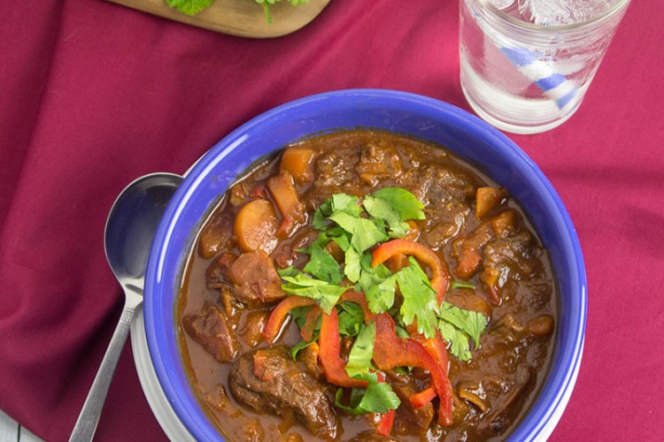 Make-and-Freeze Hungarian Beef Goulash @OmNomAlly | Make this Hungarian Beef Goulash once, and enjoy over and over! This recipe makes 10 delicious stew servings ready to freeze and reheat for easy dinners.