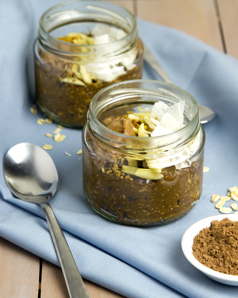 Chocolate Pudding Overnight Oats with Avocado @OmNomAlly